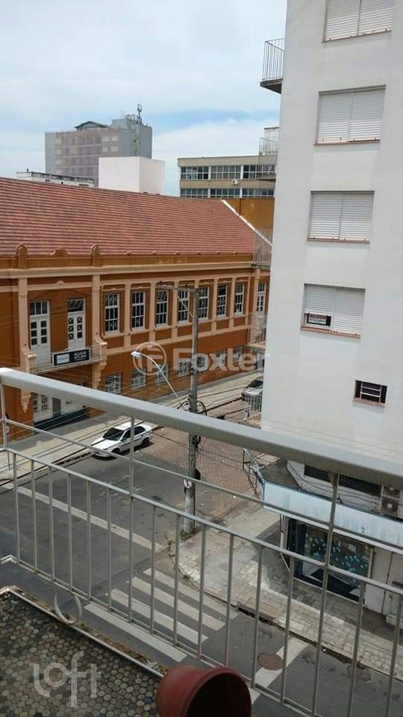Apartamento à venda com 3 quartos, 79m² - Foto 1