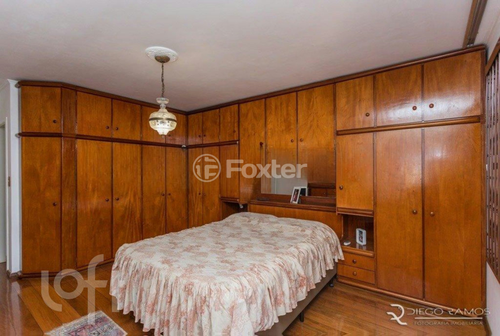 Casa à venda com 3 quartos, 300m² - Foto 15
