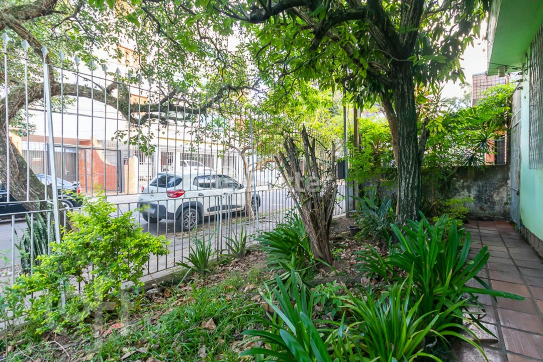 Casa à venda com 4 quartos, 96m² - Foto 31