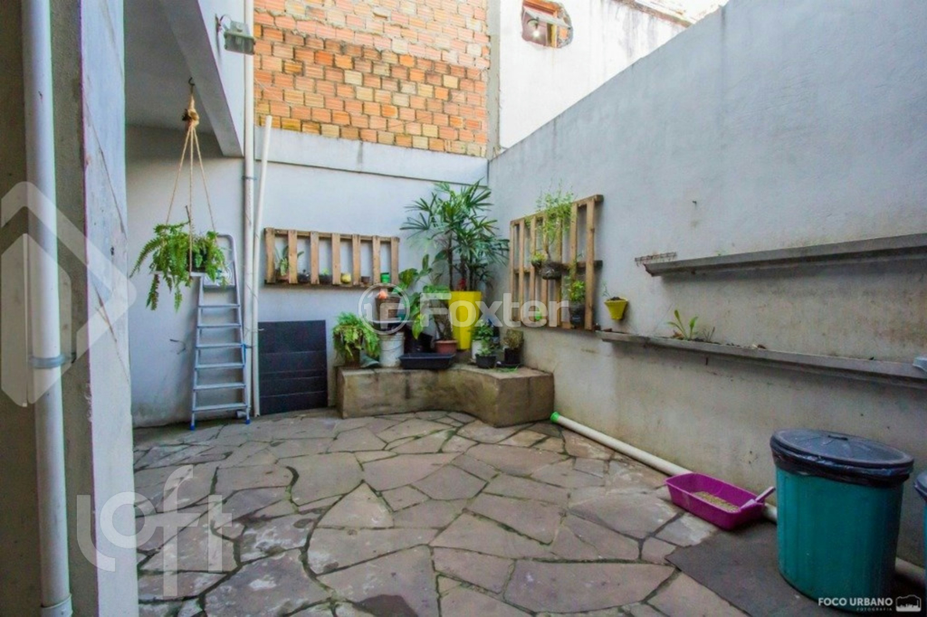 Casa à venda com 5 quartos, 143m² - Foto 25