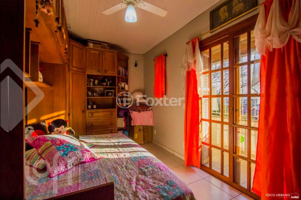 Casa à venda com 5 quartos, 143m² - Foto 11