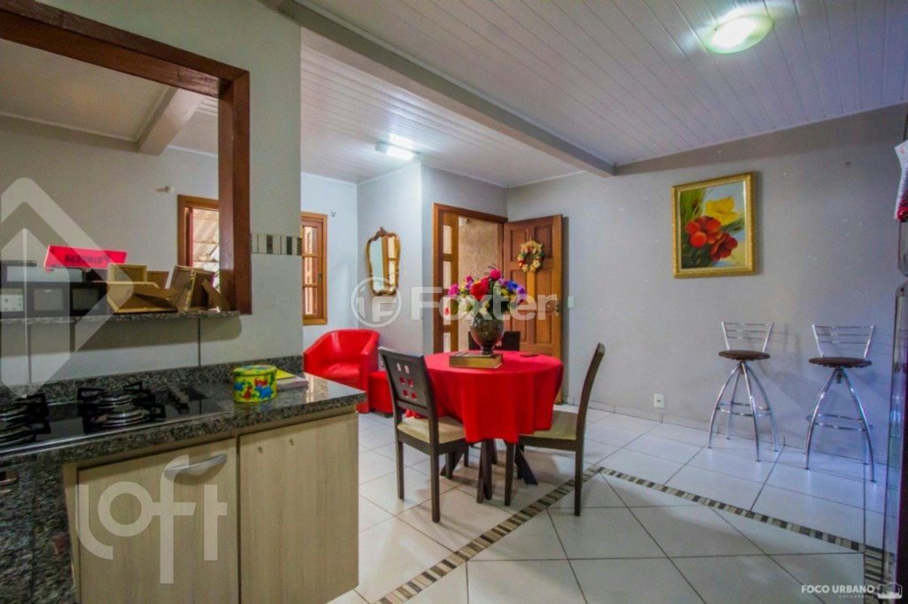 Casa à venda com 5 quartos, 143m² - Foto 3