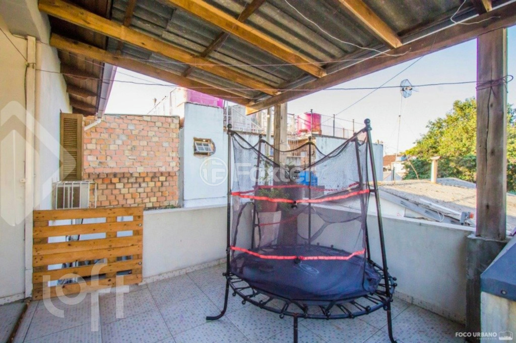 Casa à venda com 5 quartos, 143m² - Foto 18