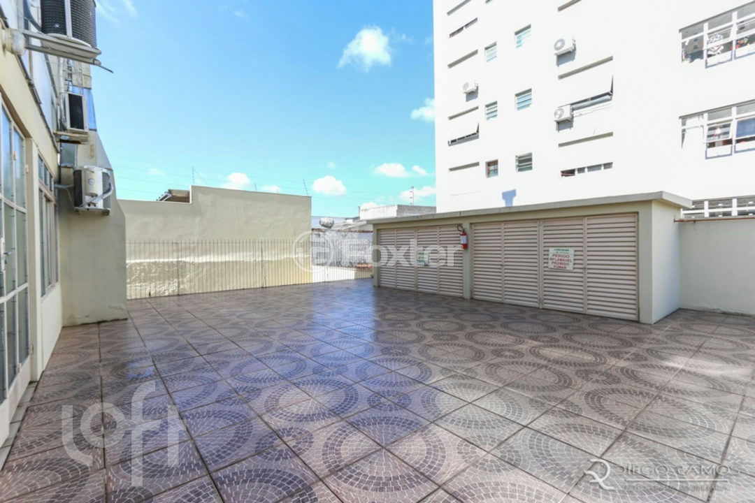 Apartamento à venda com 3 quartos, 107m² - Foto 26