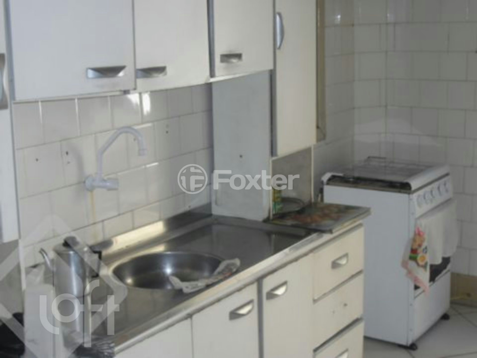 Casa à venda com 2 quartos, 48m² - Foto 4