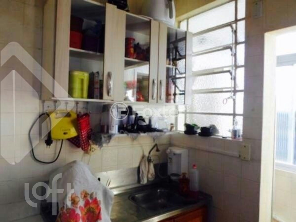 Apartamento à venda com 2 quartos, 67m² - Foto 2