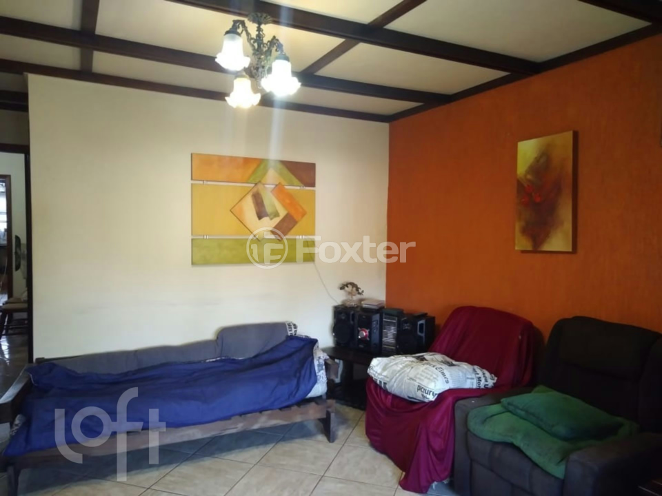 Casa à venda com 2 quartos, 110m² - Foto 1