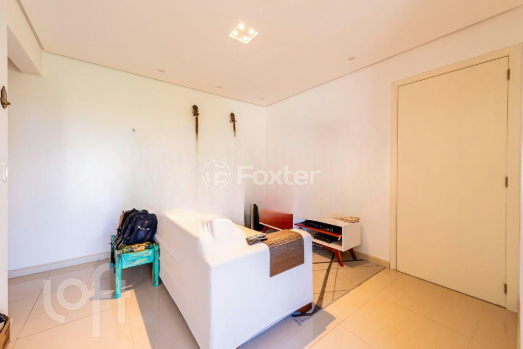 Apartamento à venda com 3 quartos, 74m² - Foto 4