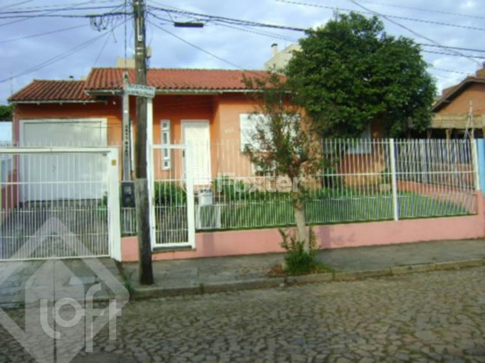 Casa à venda com 3 quartos, 195m² - Foto 1