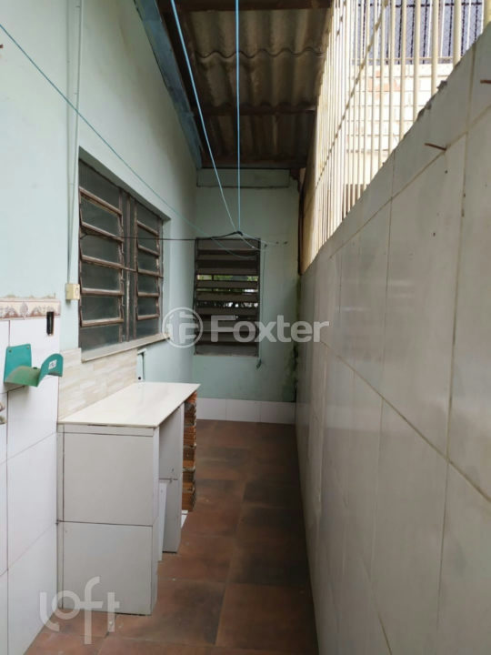 Casa à venda com 2 quartos, 300m² - Foto 9