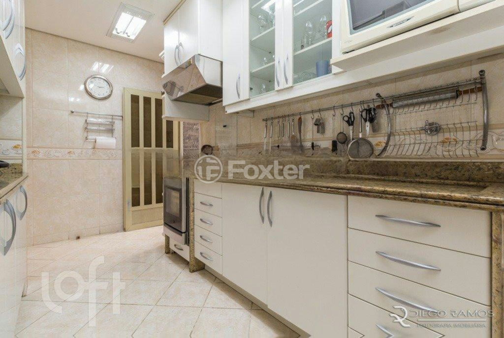 Casa à venda com 4 quartos, 244m² - Foto 3