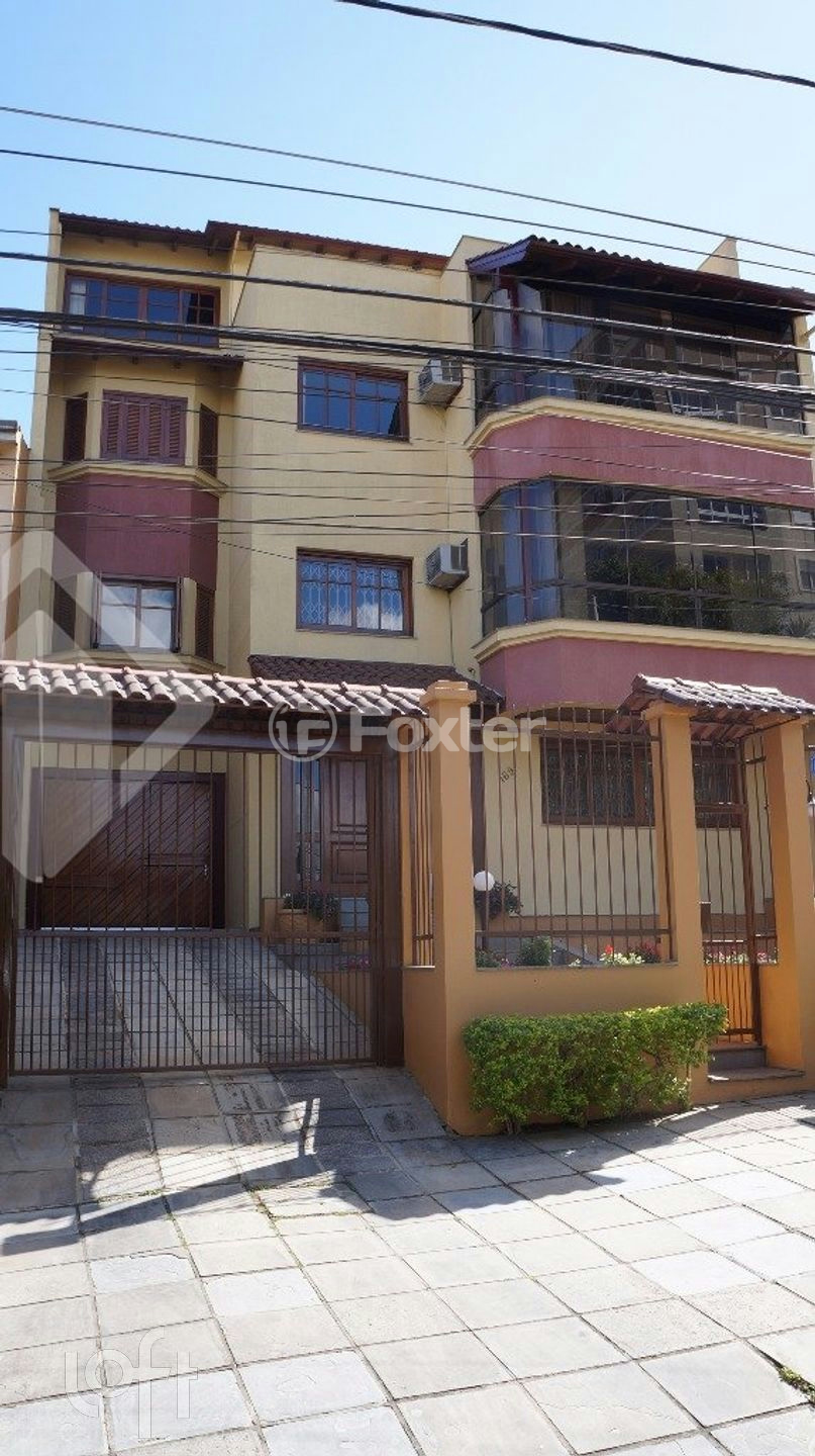 Casa à venda com 3 quartos, 460m² - Foto 1