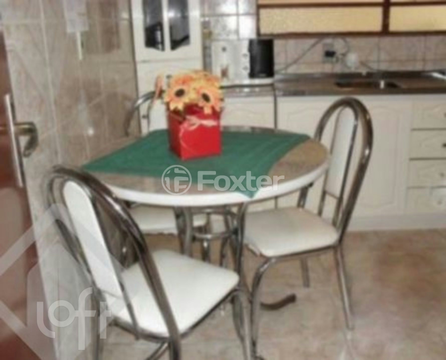 Casa à venda com 3 quartos, 160m² - Foto 4