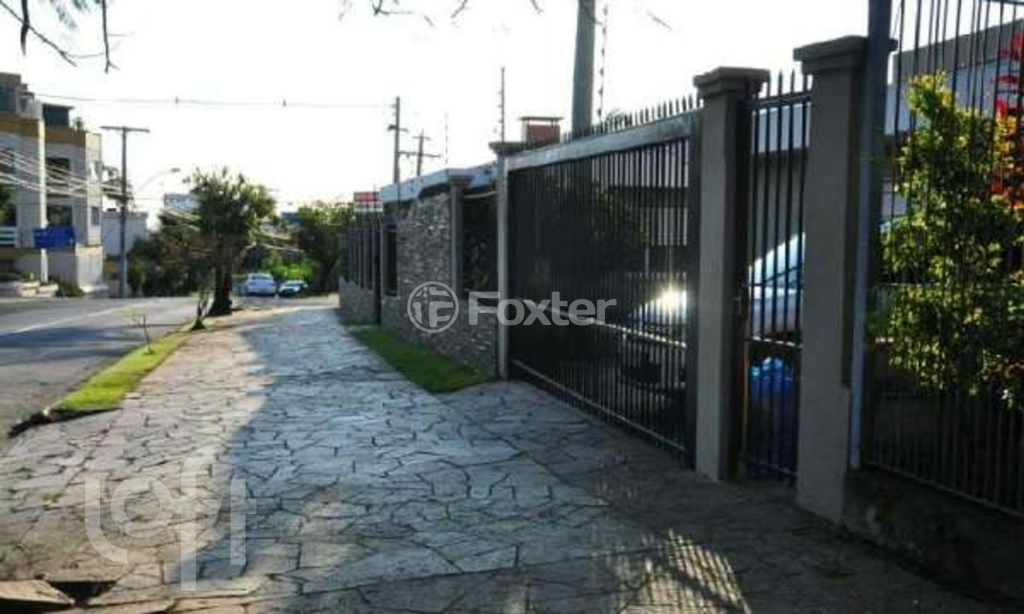 Casa à venda com 3 quartos, 268m² - Foto 14