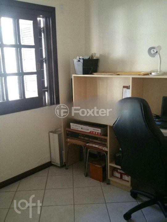 Casa à venda com 3 quartos, 230m² - Foto 2