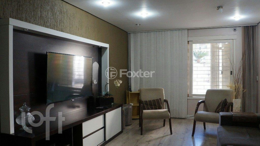 Casa à venda com 4 quartos, 239m² - Foto 4