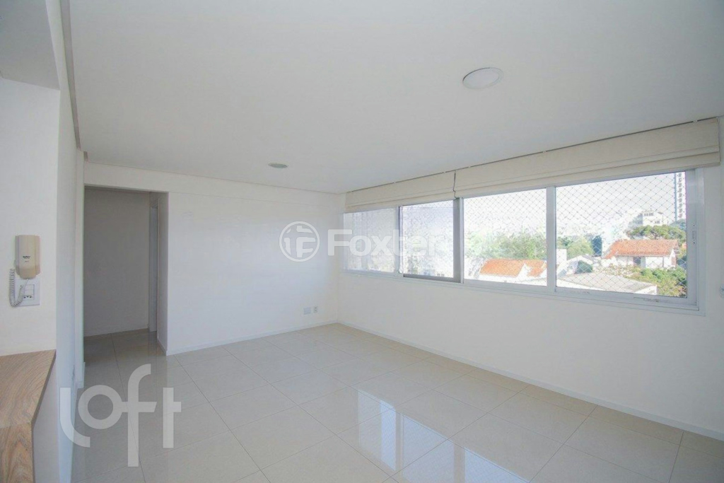 Apartamento à venda com 2 quartos, 71m² - Foto 3