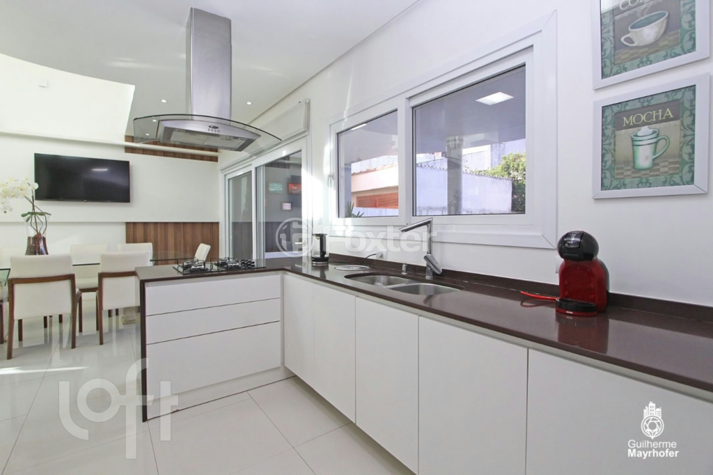 Casa à venda com 3 quartos, 206m² - Foto 9