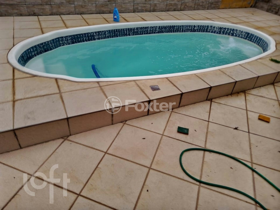 Casa à venda com 3 quartos, 178m² - Foto 4