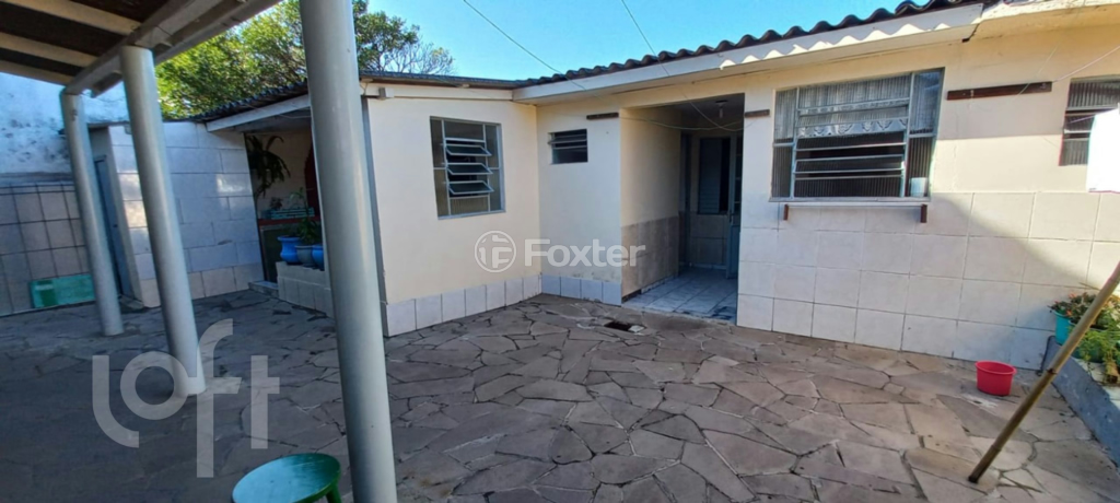 Casa à venda com 3 quartos, 179m² - Foto 1