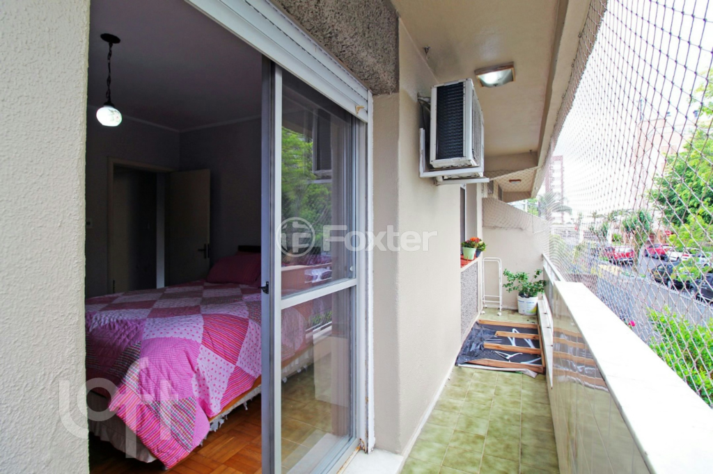 Apartamento à venda com 3 quartos, 108m² - Foto 3