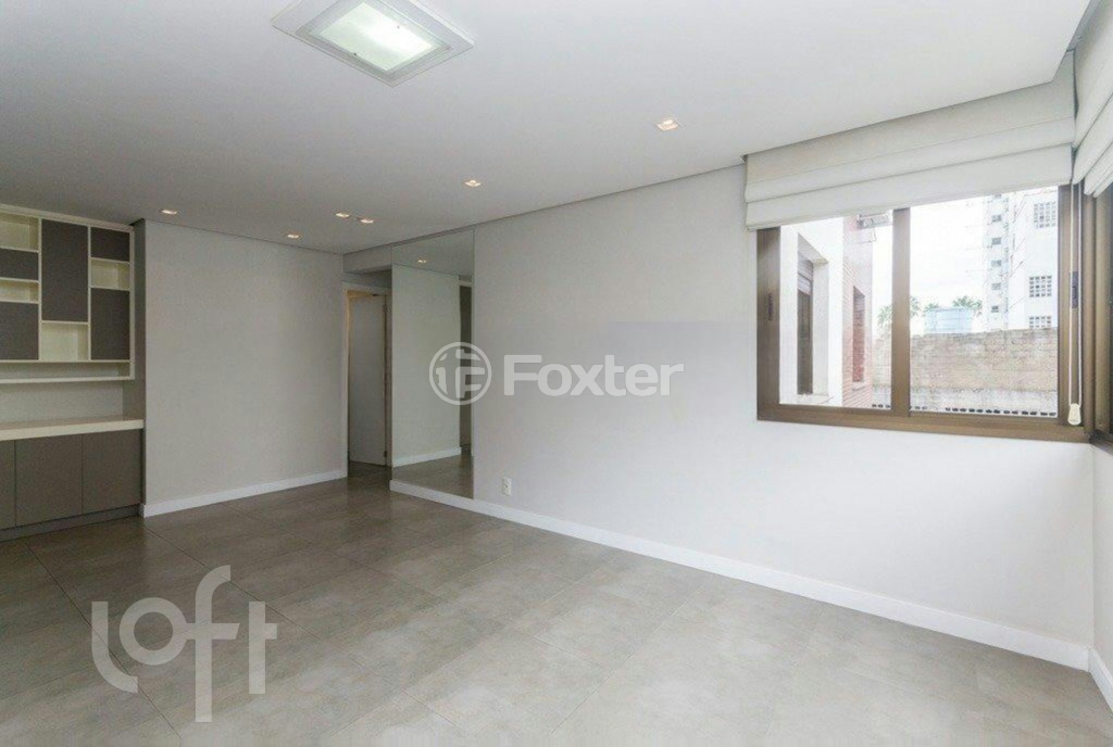 Apartamento à venda com 2 quartos, 70m² - Foto 2