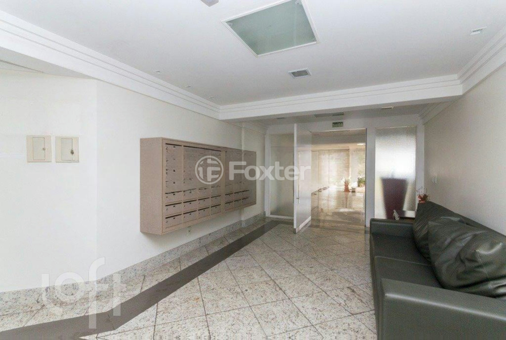 Apartamento à venda com 2 quartos, 70m² - Foto 23