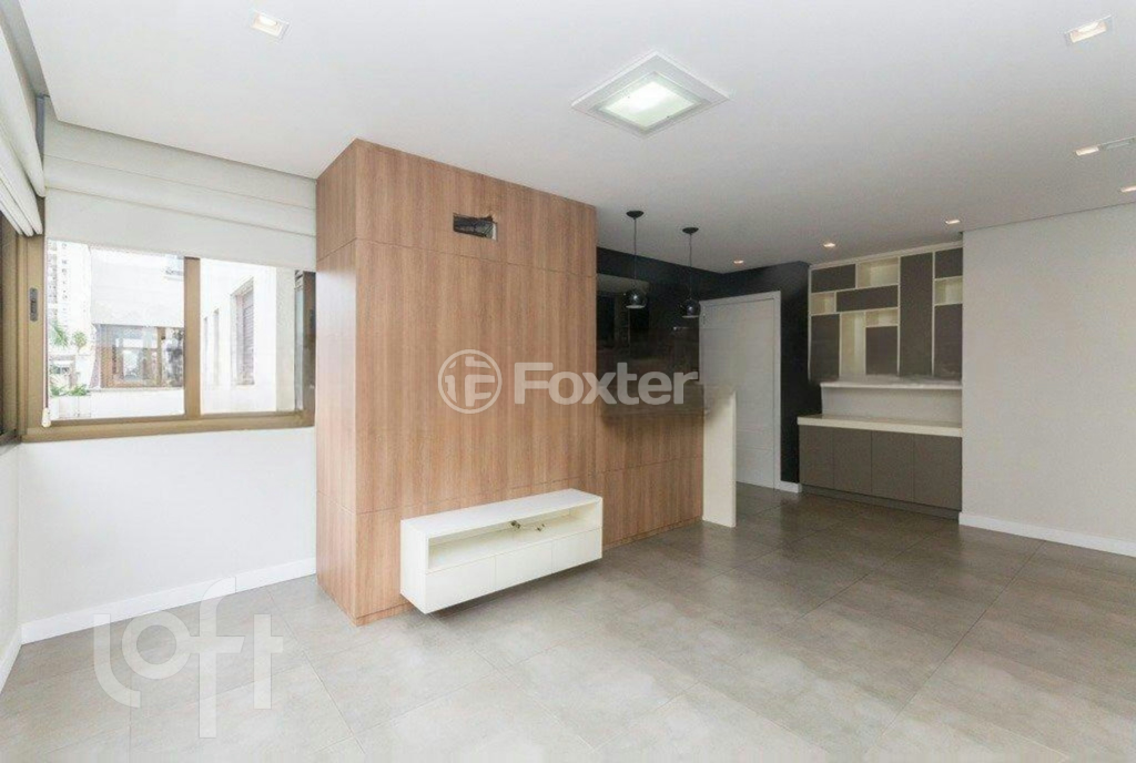 Apartamento à venda com 2 quartos, 70m² - Foto 1