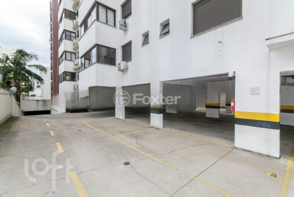 Apartamento à venda com 2 quartos, 70m² - Foto 18