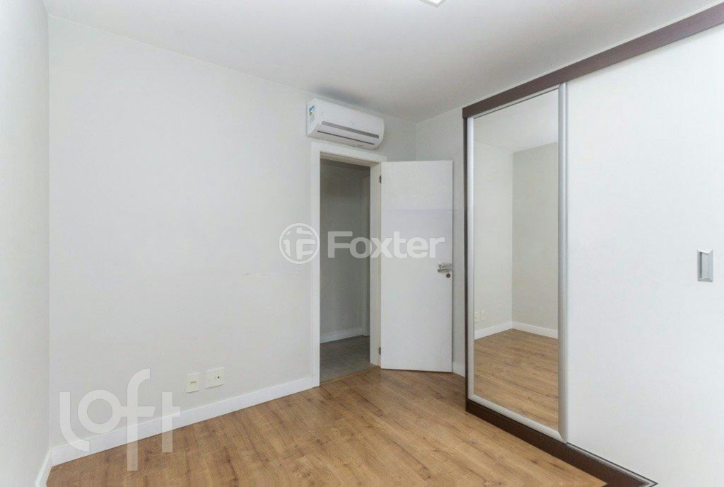 Apartamento à venda com 2 quartos, 70m² - Foto 12