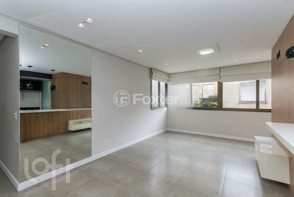Apartamento à venda com 2 quartos, 70m² - Foto 29