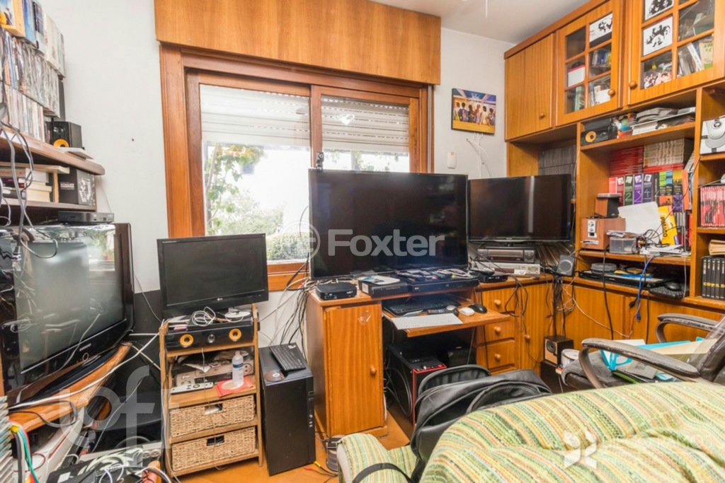 Apartamento à venda com 3 quartos, 234m² - Foto 17