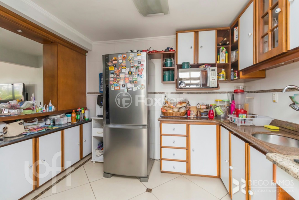 Apartamento à venda com 3 quartos, 234m² - Foto 12
