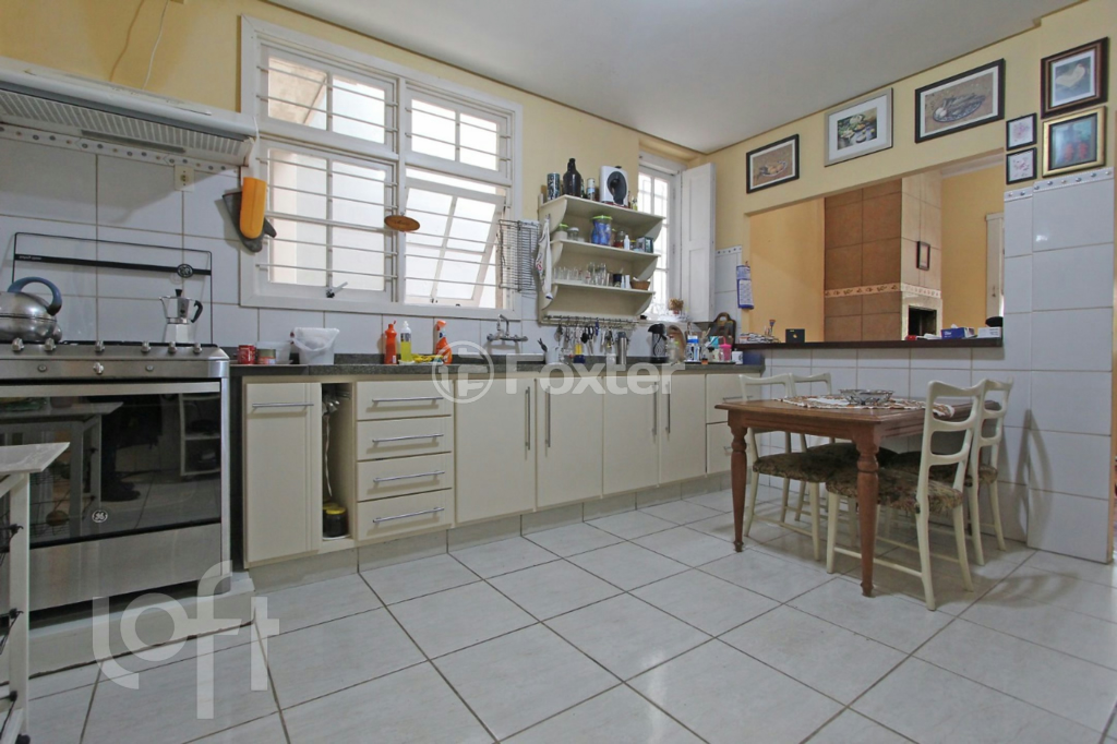 Casa à venda com 3 quartos, 370m² - Foto 8