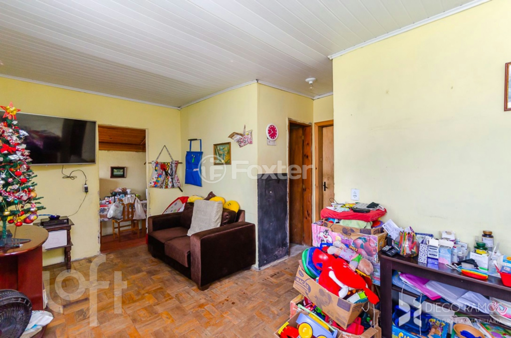 Casa à venda com 4 quartos, 200m² - Foto 1