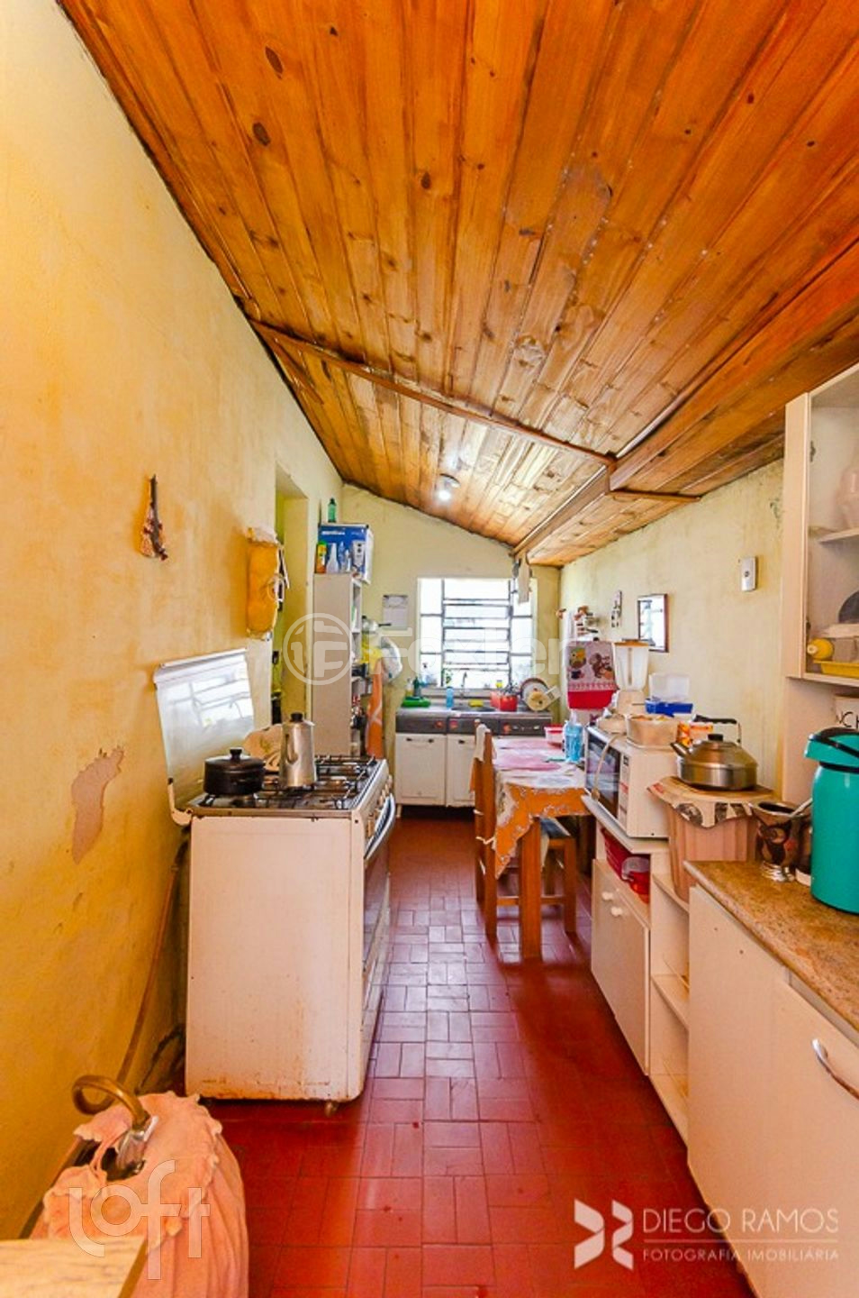 Casa à venda com 4 quartos, 200m² - Foto 14