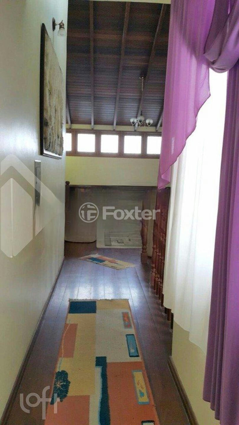 Casa à venda com 4 quartos, 290m² - Foto 17