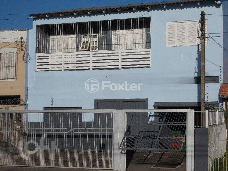 Casa à venda com 3 quartos, 210m² - Foto 3