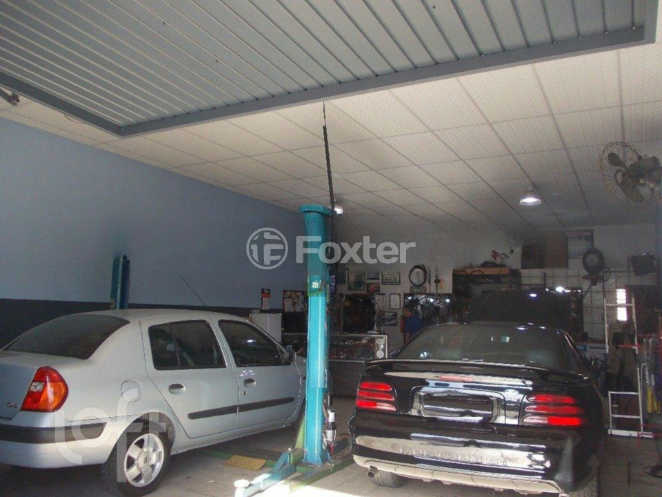Casa à venda com 3 quartos, 210m² - Foto 25