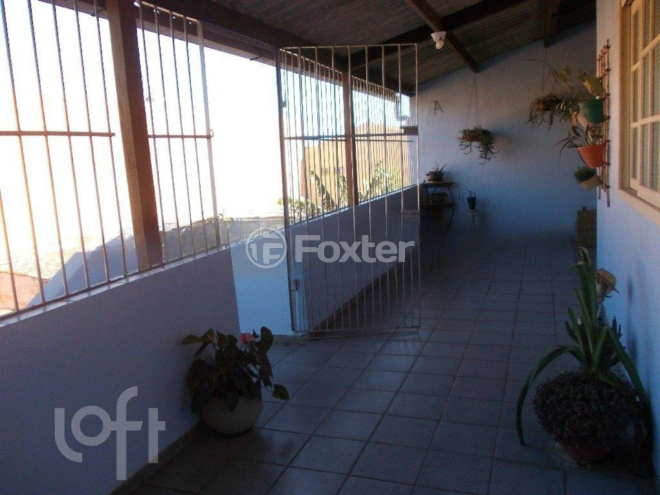 Casa à venda com 3 quartos, 210m² - Foto 8