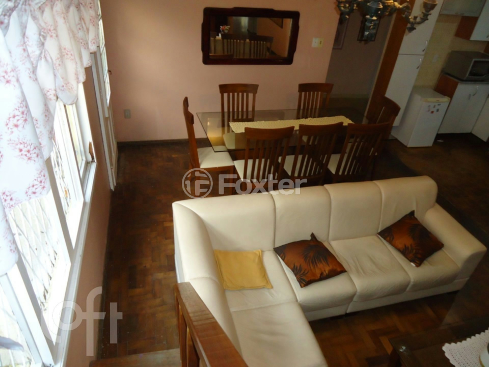 Casa à venda com 5 quartos, 190m² - Foto 4