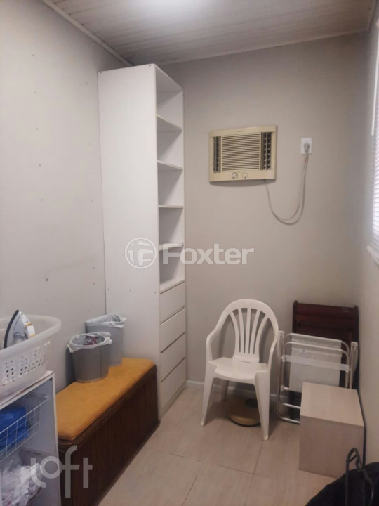Casa à venda com 3 quartos, 75m² - Foto 8