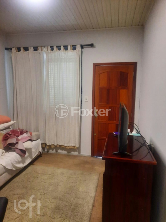 Casa à venda com 3 quartos, 75m² - Foto 1