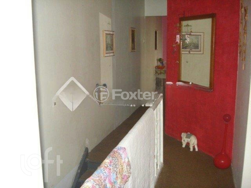 Casa à venda com 2 quartos, 150m² - Foto 4