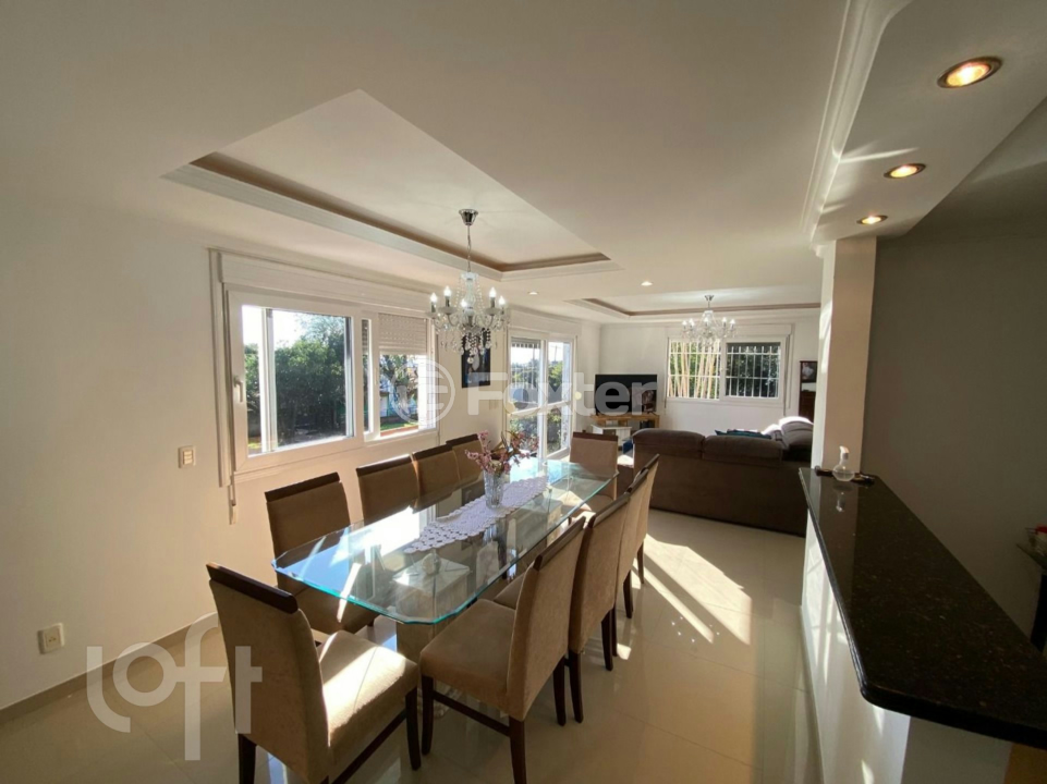 Casa à venda com 6 quartos, 321m² - Foto 4