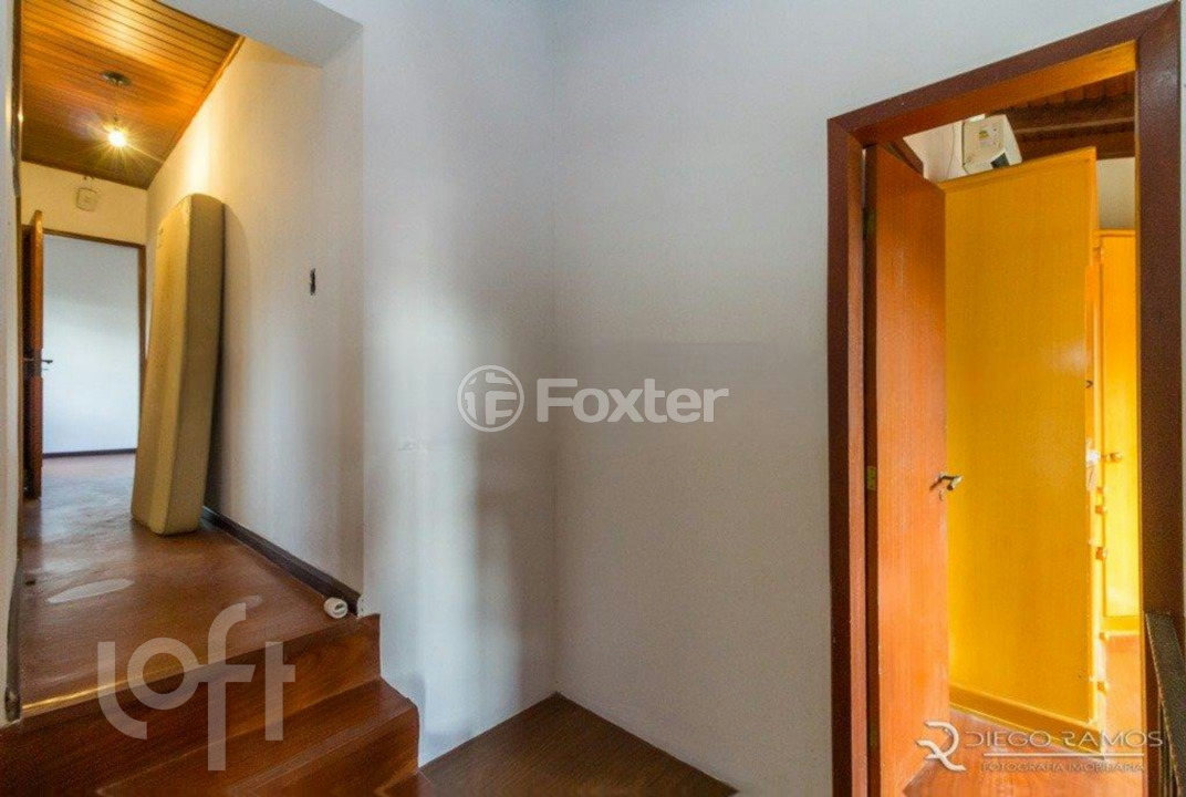 Casa à venda com 4 quartos, 250m² - Foto 14
