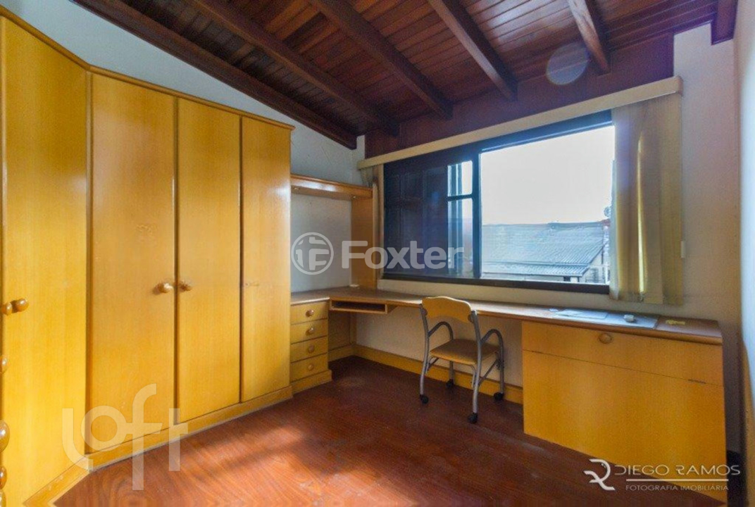 Casa à venda com 4 quartos, 250m² - Foto 15