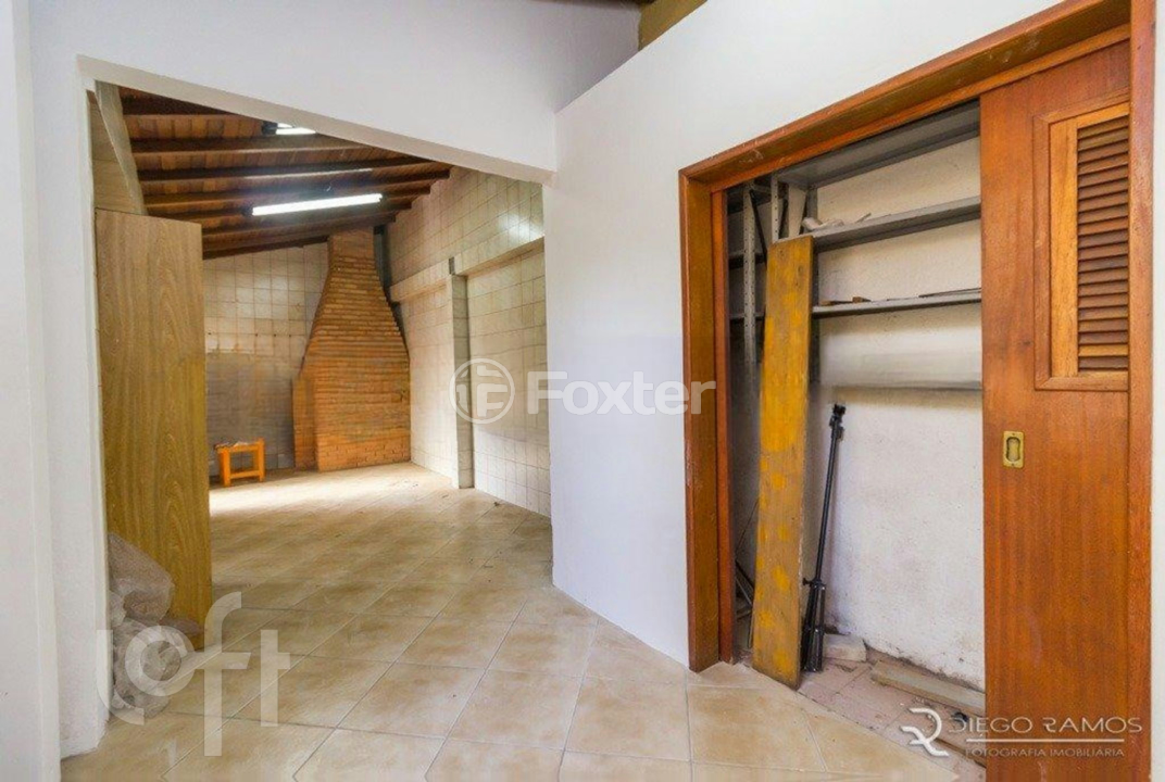 Casa à venda com 4 quartos, 250m² - Foto 31