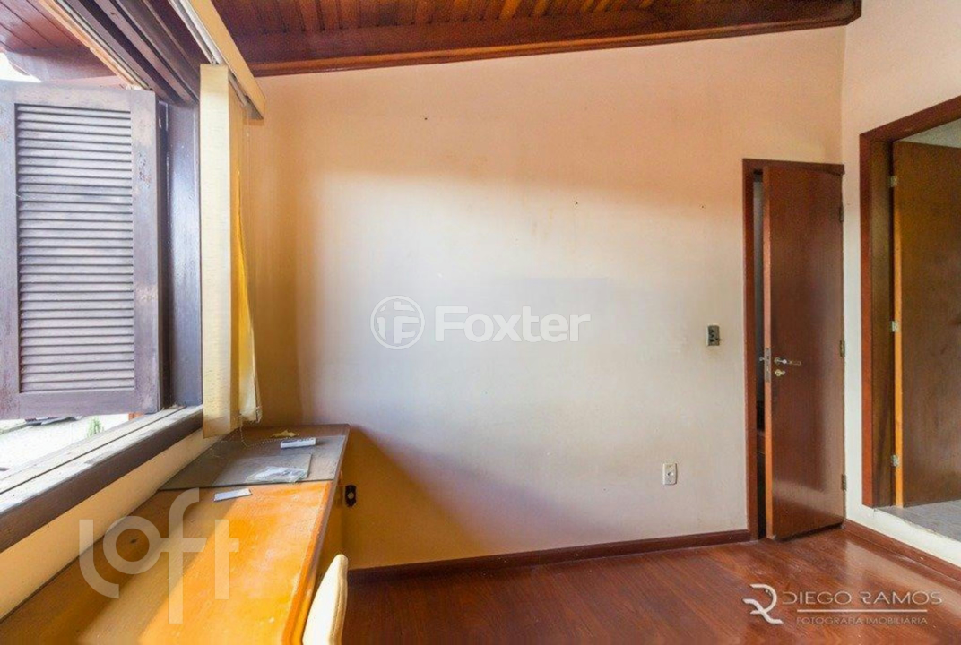 Casa à venda com 4 quartos, 250m² - Foto 17