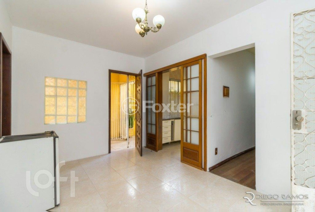 Casa à venda com 4 quartos, 250m² - Foto 27